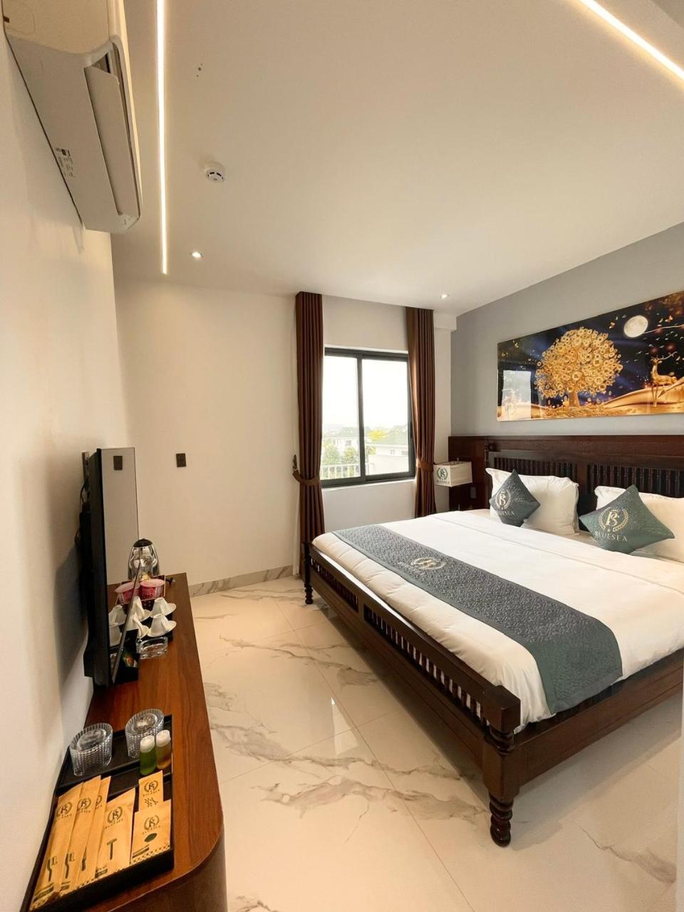 Blue Sea Hue Hotel Exterior photo